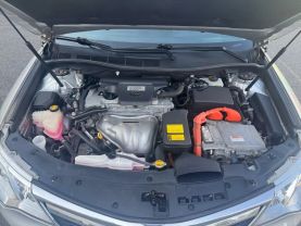 2012 Toyota Camry Le Hybrid Sedan 4d - Image 17