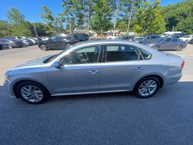 2018 VOLKSWAGEN PASSAT SEDAN 4-CYL, TURBO, 2.0 LITER 2.0T SE SEDAN 4D - Gesner Auto Inc in Taunton, MA, 41.88613, -71.14527