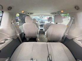 2011 TOYOTA SIENNA