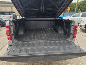 2019 RAM 1500 CREW CAB PICKUP V8, HEMI, 5.7 LITER LARAMIE PICKUP 4D 5 1/2 FT