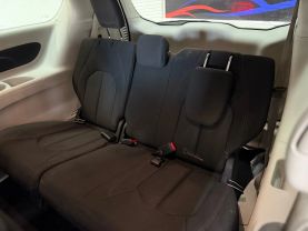 2023 CHRYSLER VOYAGER