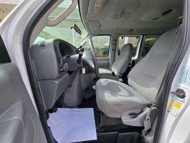 2007 Ford E350 Super Duty Passengerxlt Extended Van 3d - Image 18