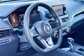 2022 NISSAN ALTIMA SEDAN - AUTOMATIC - Gentle Carmen Auto