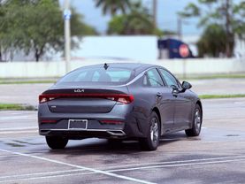 2023 KIA K5