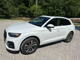 2021 AUDI Q5 SUV 4-CYL, TURBO, 2.0 LITER 45 TFSI PREMIUM SPORT UTILITY 4D at T&T Repairables - used car dealership in Spencer, Indiana.
