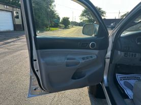 2009 TOYOTA TACOMA DOUBLE CAB PICKUP V6, 4.0 LITER PICKUP 4D 5 FT