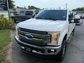 2017 Ford F250 Super Duty Crew Cab Lariat Pickup 4d 6 3/4 Ft - Image 14