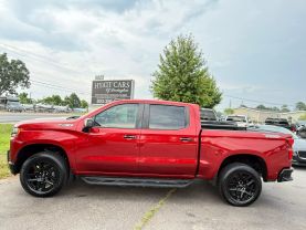 2022 Chevrolet Silverado 1500 Limited Crew Cab Lt Trail Boss Pickup 4d 5 3/4 Ft - Image 4