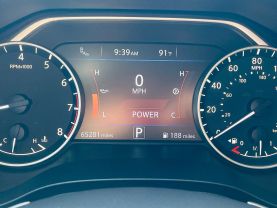 2017 NISSAN MAXIMA SEDAN V6, 3.5 LITER SL SEDAN 4D