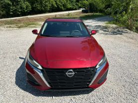 2024 NISSAN ALTIMA SEDAN 4-CYL, 2.5 LITER 2.5 SL SEDAN 4D at T&T Repairables - used car dealership in Spencer, Indiana.