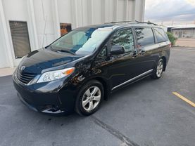 2012 TOYOTA SIENNA