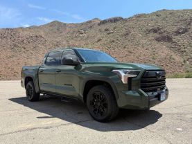 2023 TOYOTA TUNDRA CREWMAX PICKUP V6, I-FORCE, TWIN TURBO, 3.4 LITER SR5 PICKUP 4D 5 1/2 FT