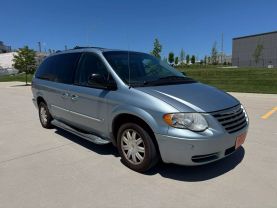 2005 CHRYSLER TOWN & COUNTRY VAN V6, 3.8 LITER TOURING MINIVAN 4D