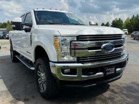 2017 Ford F250 Super Duty Crew Cab Lariat Pickup 4d 6 3/4 Ft - Image 10