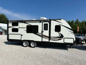 2017 KEYSTONE RV PASSPORT EXPRESS RV - 239ML at T&T Repairables - used car dealership in Spencer, Indiana.