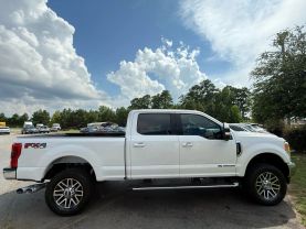 2017 Ford F250 Super Duty Crew Cab Lariat Pickup 4d 6 3/4 Ft - Image 8