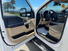 2019 FORD F250 SUPER DUTY CREW CAB PICKUP V8, TURBO DIESEL, 6.7 LITER LARIAT PICKUP 4D 6 3/4 FT