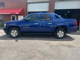 2013 CHEVROLET AVALANCHE PICKUP V8, FLEX FUEL, 5.3 LITER BLACK DIAMOND LT SPORT UTILITY PICKUP 4D 5 1/4 FT
