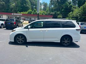 2015 TOYOTA SIENNA VAN V6, 3.5 LITER SE PREMIUM MINIVAN 4D