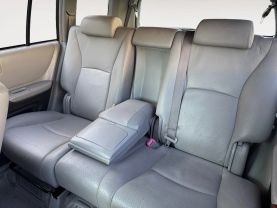 2006 Toyota Highlander Hybrid Sport Utility 4d - Image 13