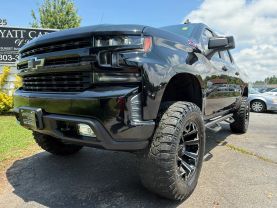 2020 Chevrolet Silverado 1500 Crew Cab Rst Pickup 4d 5 3/4 Ft - Image 2