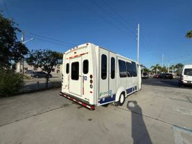 2017 FORD E450 SUPER DUTY CUTAWAY CUTAWAY V10, 6.8 LITER CUTAWAY VAN 2D