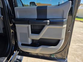 2019 FORD F250 SUPER DUTY CREW CAB PICKUP V8, TURBO DIESEL, 6.7 LITER XL PICKUP 4D 6 3/4 FT