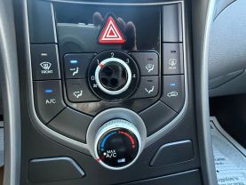 2015 HYUNDAI ELANTRA SEDAN 4-CYL, 1.8 LITER SE SEDAN 4D
