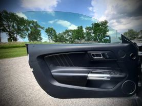 2015 Ford Mustang - Image 26