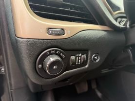 2015 JEEP CHEROKEE SUV V6, 3.2 LITER LIMITED SPORT UTILITY 4D