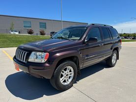 2004 JEEP GRAND CHEROKEE SUV 6-CYL, 4.0 LITER LAREDO SPORT UTILITY 4D