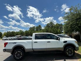 2018 Nissan Titan Xd Crew Cab Pro-4x Pickup 4d 6 1/2 Ft - Image 9