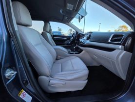 2015 Toyota Highlander - Image 15