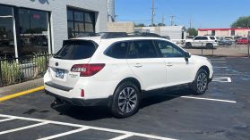 2017 SUBARU OUTBACK WAGON 4-CYL, PZEV, 2.5 LITER 2.5I LIMITED WAGON 4D