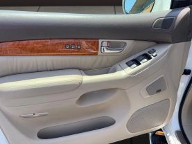 2004 LEXUS GX SUV V8, 4.7 LITER GX 470 SPORT UTILITY 4D