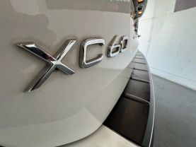 2013 VOLVO XC60 SUV 6-CYL, PZEV, 3.2 LITER 3.2 PREMIER SPORT UTILITY 4D