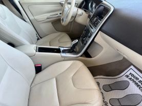 2013 VOLVO XC60 SUV 6-CYL, PZEV, 3.2 LITER 3.2 PREMIER SPORT UTILITY 4D