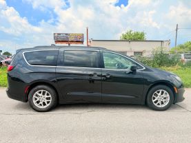 2021 CHRYSLER VOYAGER VAN V6, 3.6 LITER LXI MINIVAN 4D