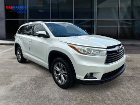 2015 TOYOTA HIGHLANDER SUV WHITE AUTOMATIC - CARPALACE, Chantilly, VA. 38.91645215435775, -77.47495885092432