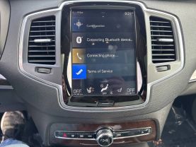 2019 VOLVO XC90 SUV 4-CYL, DRIVE-E, TURBO, SUPERCHARGED, 2.0 LITER T6 MOMENTUM SPORT UTILITY 4D