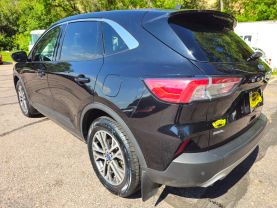 2022 FORD ESCAPE SUV 4-CYL, HYBRID, 2.5 LITER SEL HYBRID SPORT UTILITY 4D