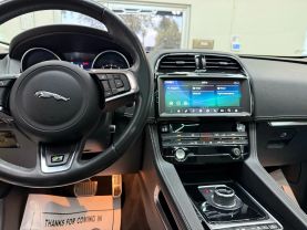 2019 JAGUAR F-PACE