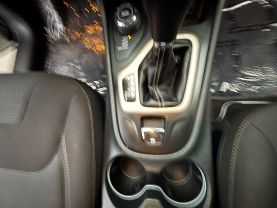 2016 JEEP CHEROKEE SUV 4-CYL, 2.4 LITER LATITUDE SPORT UTILITY 4D