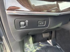 2019 VOLVO XC90 SUV 4-CYL, DRIVE-E, TURBO, SUPERCHARGED, 2.0 LITER T6 MOMENTUM SPORT UTILITY 4D