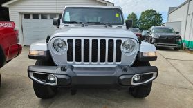 2023 Jeep Gladiator - Image 2