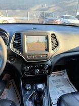 2023 JEEP CHEROKEE SUV 4-CYL, ZERO EVAP, 2.4 LITER ALTITUDE LUX SPORT UTILITY 4D