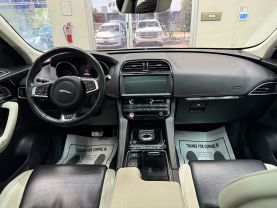 2019 JAGUAR F-PACE