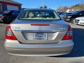 2009 MERCEDES-BENZ E-CLASS SEDAN V6, TURBO DIESEL, 3.0L E 320 BLUETEC SEDAN 4D