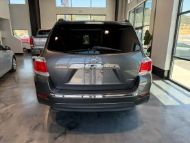 2011 TOYOTA HIGHLANDER SUV V6, 3.5 LITER SPORT UTILITY 4D