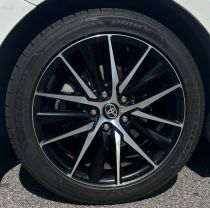 2021 Toyota Camry - Image 17